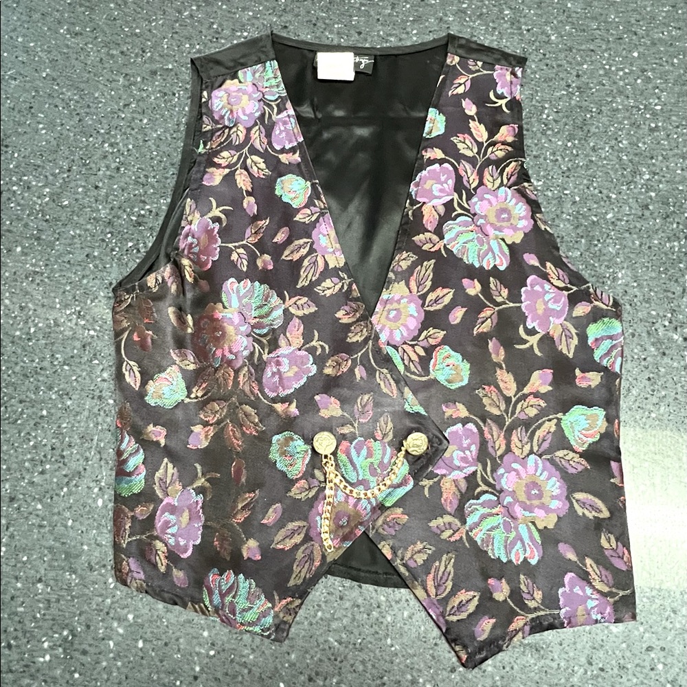 Ladies Rafferty Vest size 9 black florals